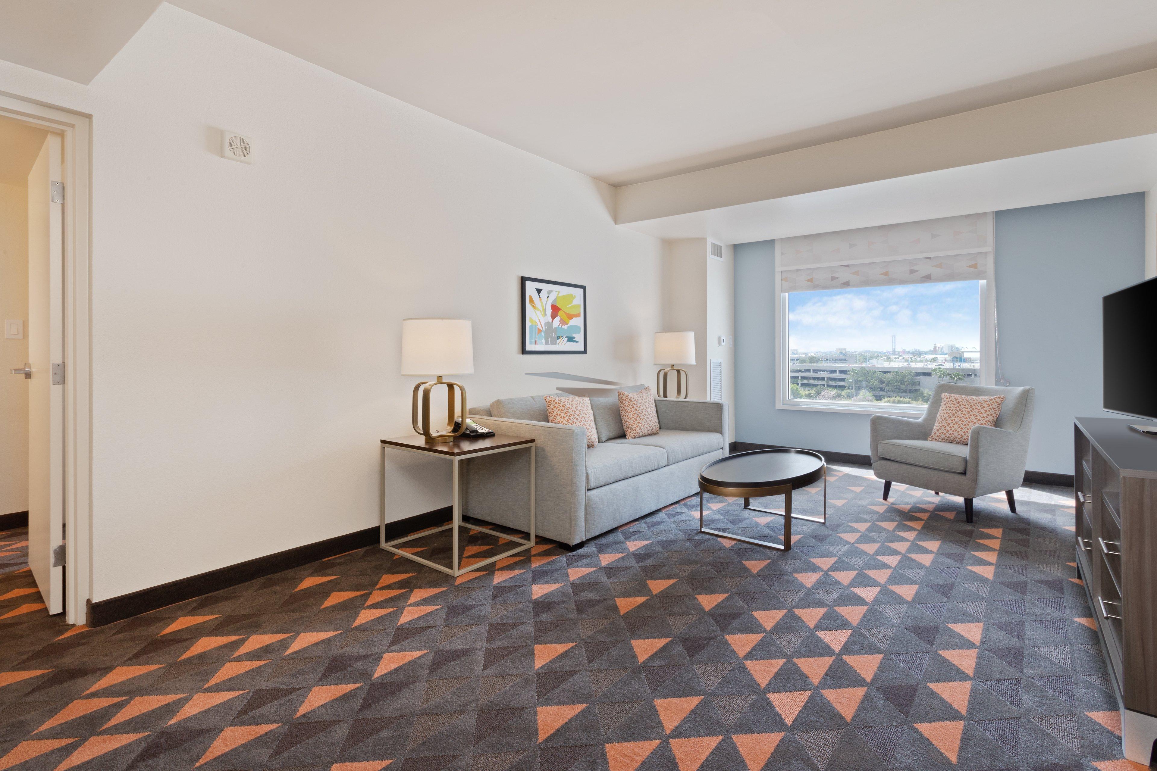 Holiday Inn & Suites Across From Universal Orlando By Ihg Exterior photo