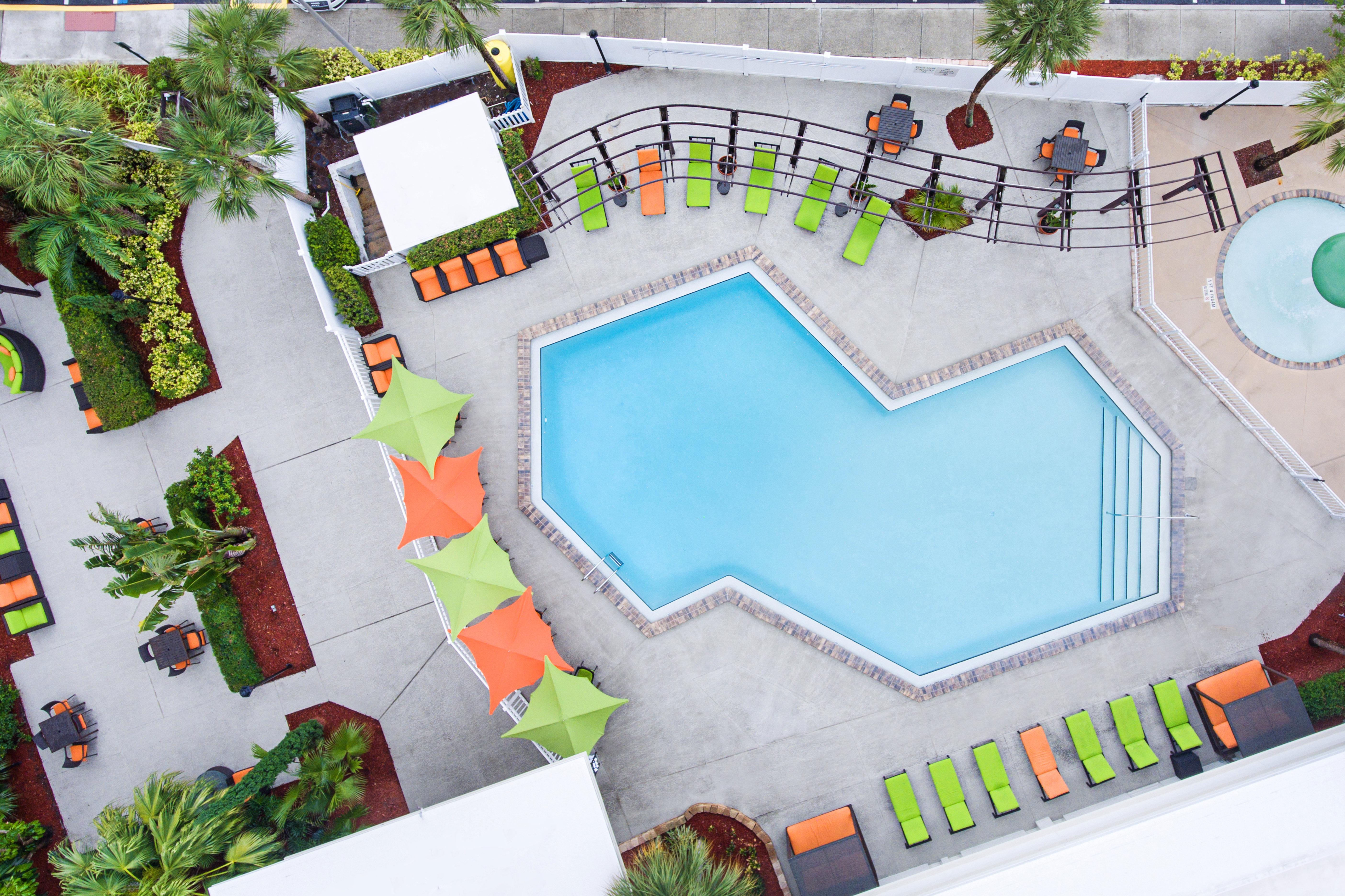 Holiday Inn & Suites Across From Universal Orlando By Ihg Exterior photo