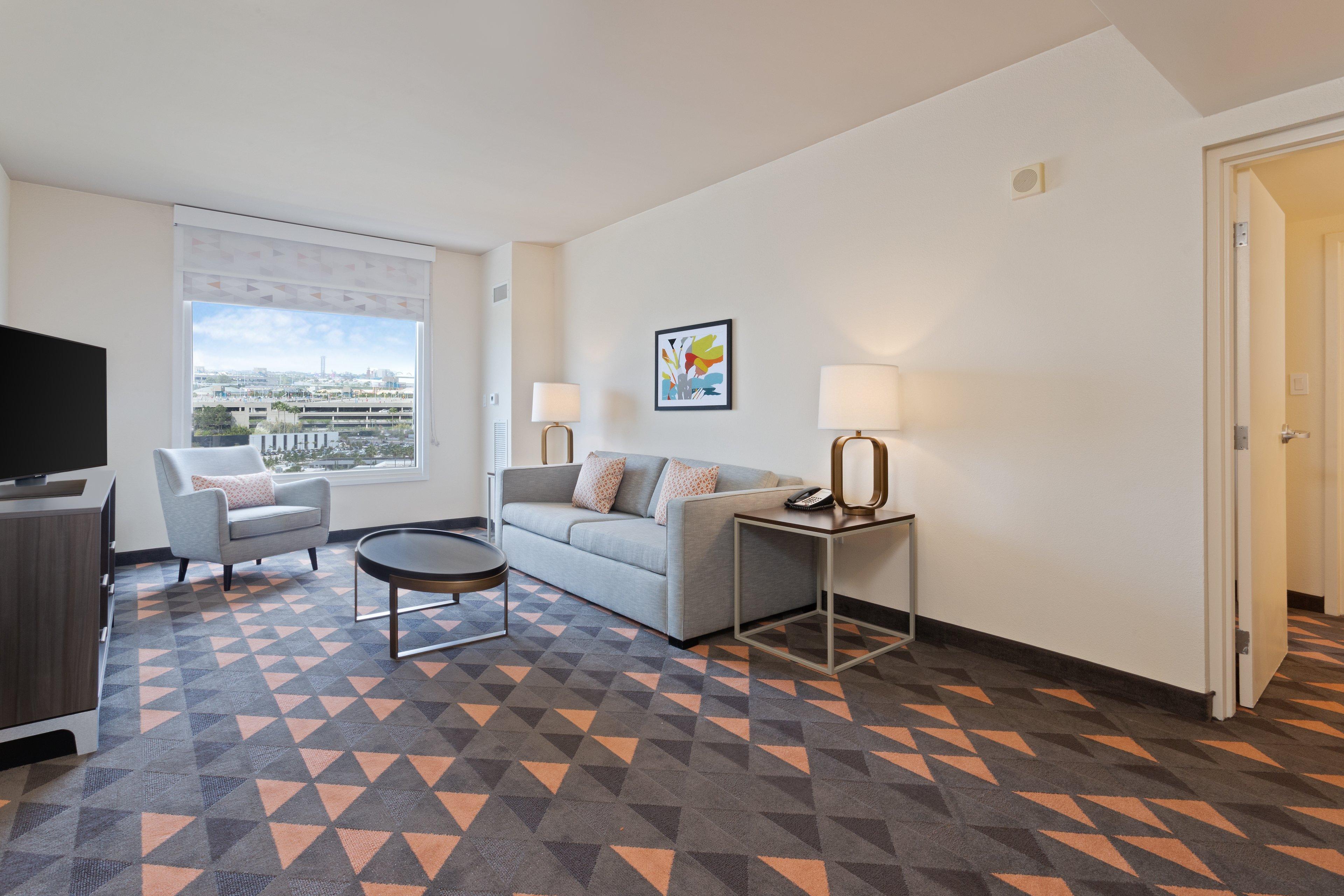 Holiday Inn & Suites Across From Universal Orlando By Ihg Exterior photo
